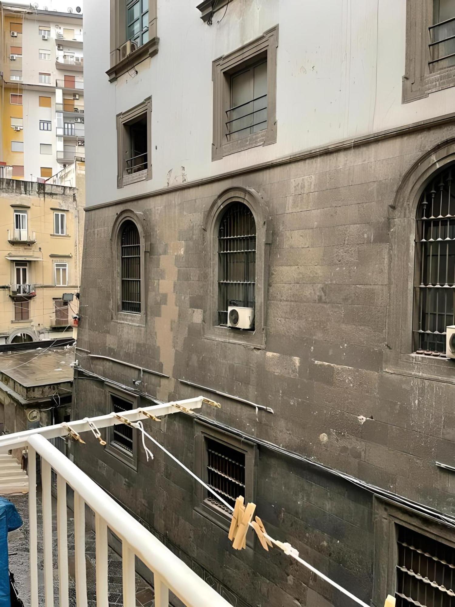 Hotel Il Vicoletto Del Castello Neapel Exterior foto