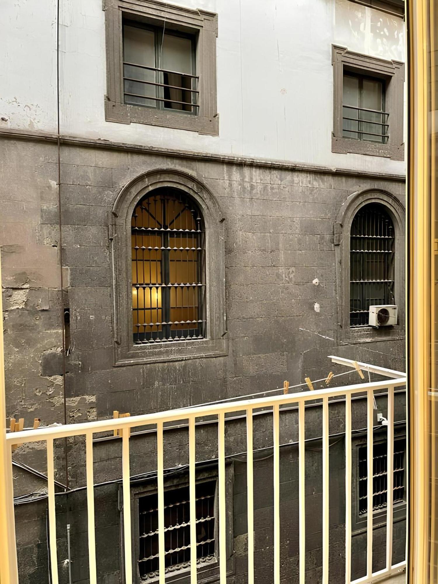 Hotel Il Vicoletto Del Castello Neapel Exterior foto